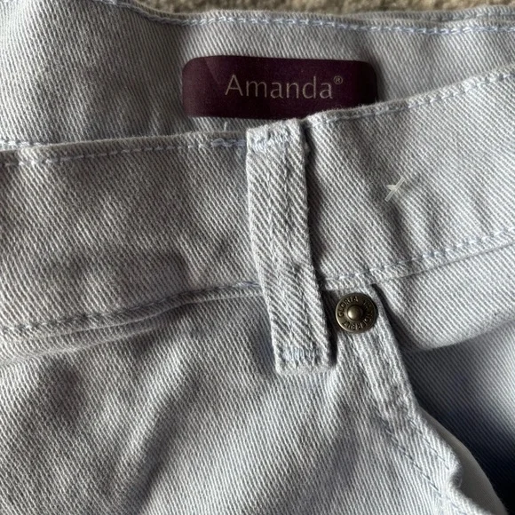 Gloria Vanderbilt Amanda Classic High Rise Tapered Jean Size 18W Dreamy Blue - Picture 8 of 8